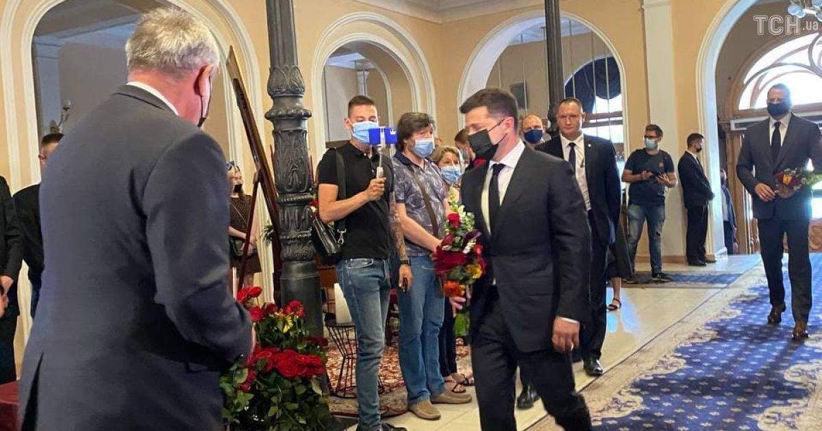 У Києві попрощалися з легендарним хореографом Григорієм Чапкісом (фото)